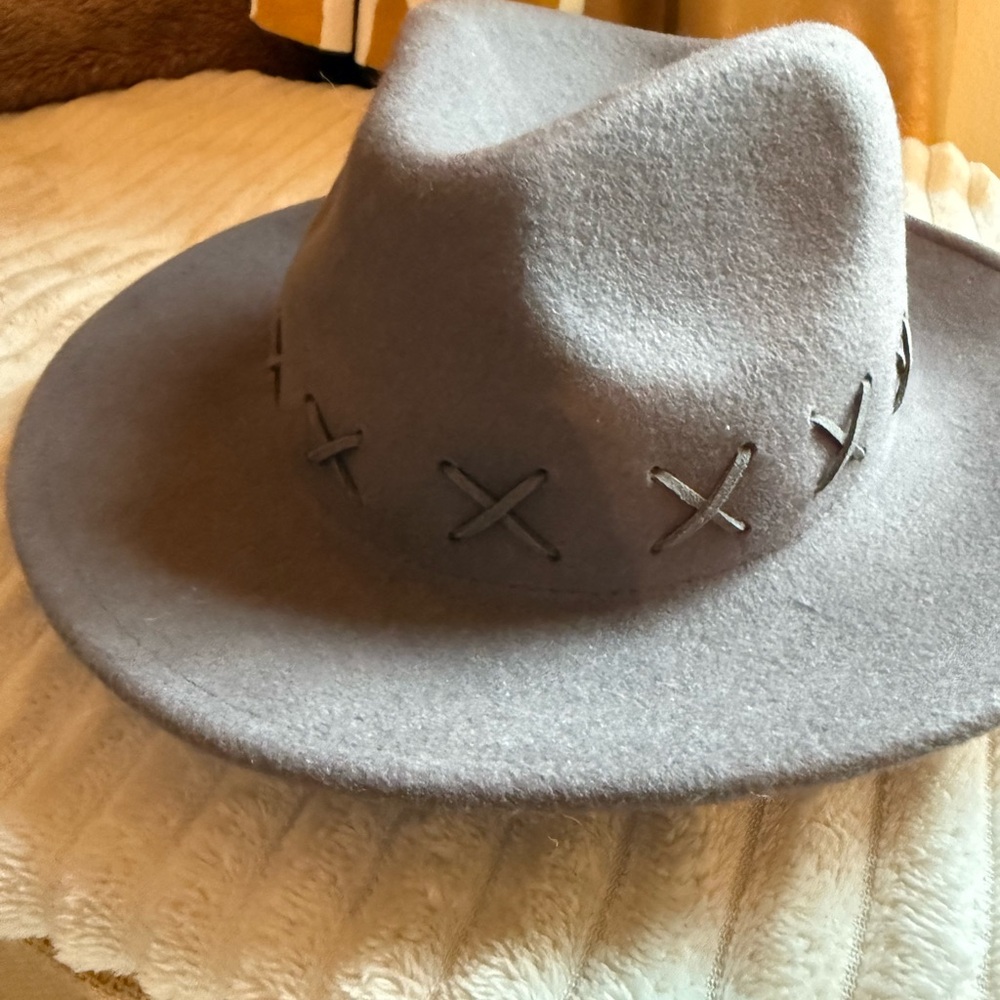 Elegant Wool Hat with Stitch Accents, grey, new ,